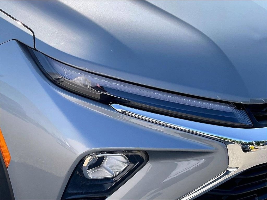Used 2024 Gray Chevrolet LT image 32