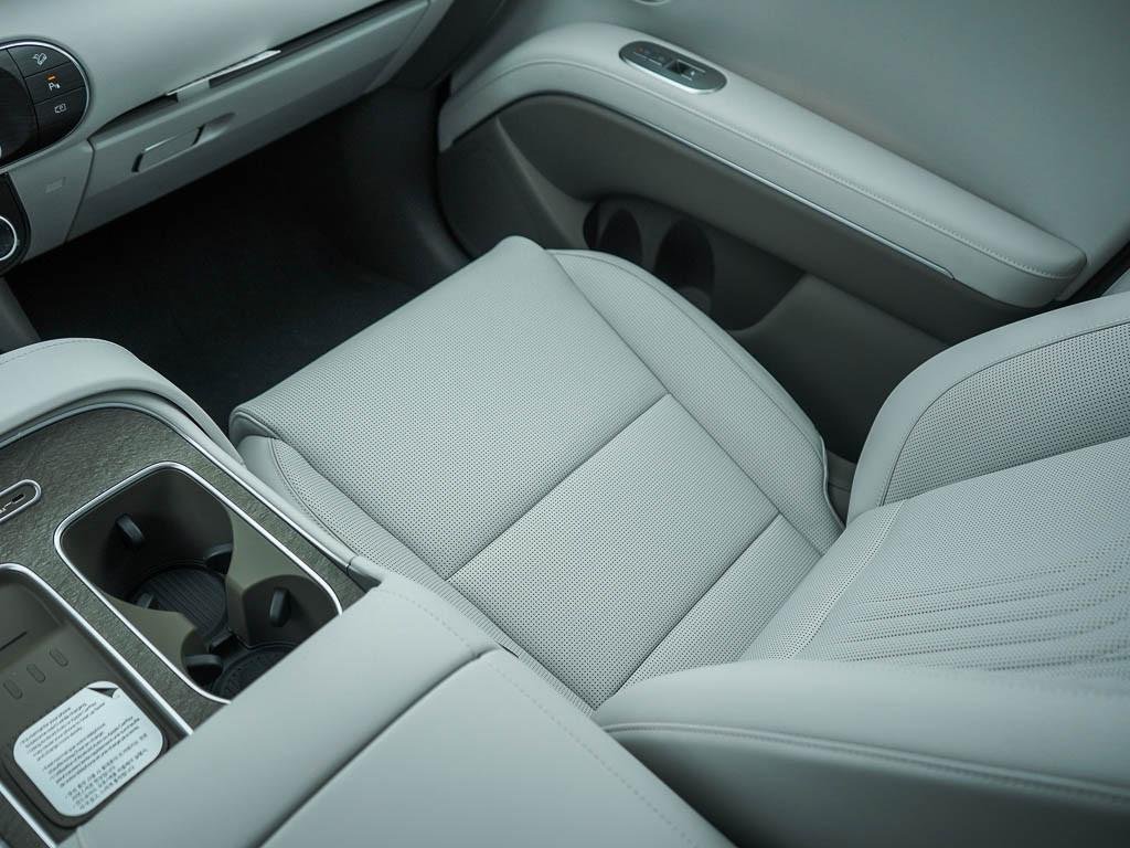 New 2026 Creamy White Pearl Hyundai SEL Premium 7P AWD image 53