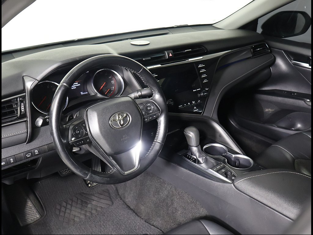 Used 2019 WHITE Toyota XSE image 6