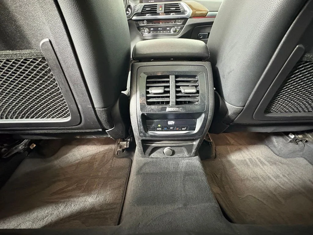 Used 2019 Black BMW xDrive30i image 29