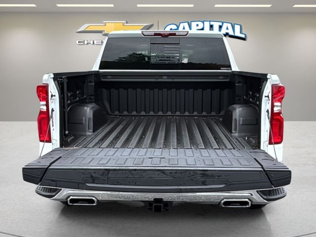 Used 2025 White Chevrolet LTZ image 32