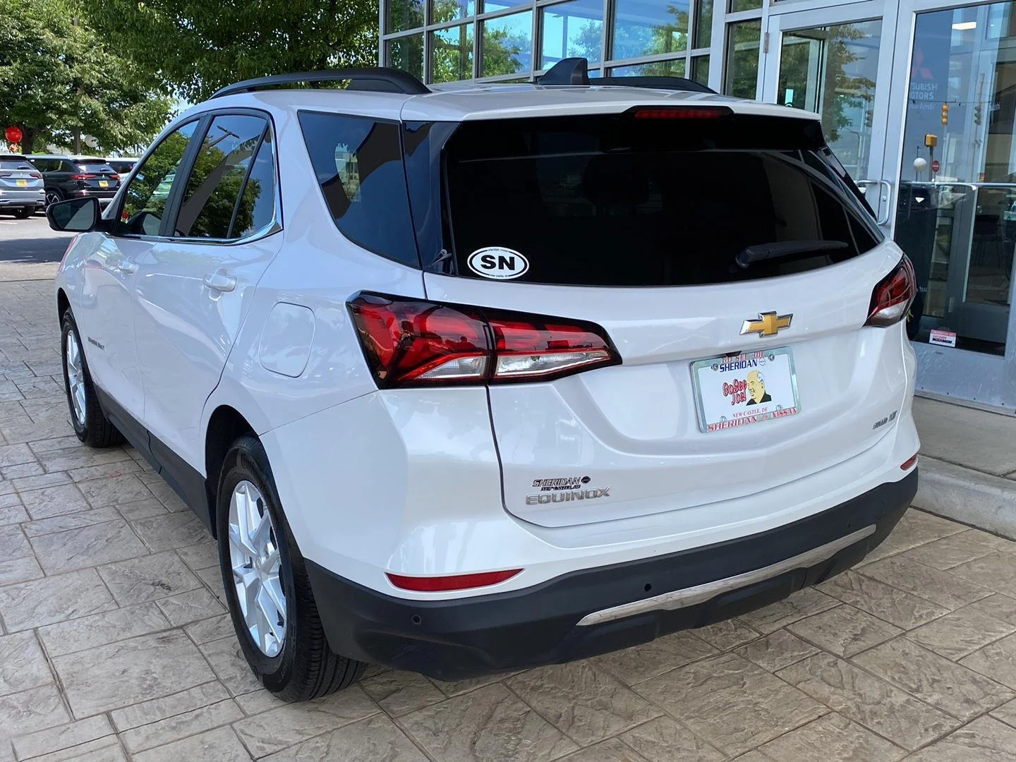 Used 2022 Iridescent Pearl Tricoat Chevrolet LT image 5