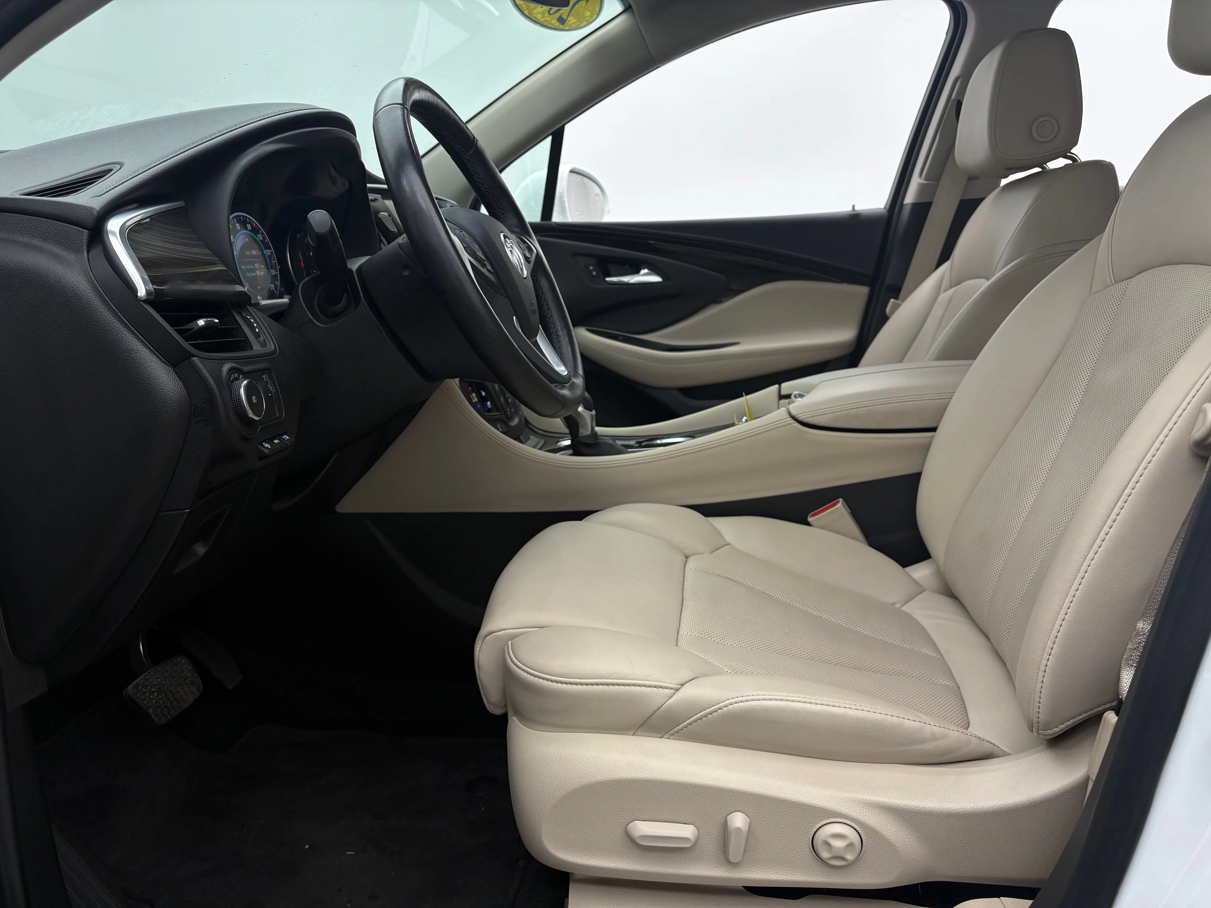 Used 2020 SUMMIT WHITE Buick Premium II image 17