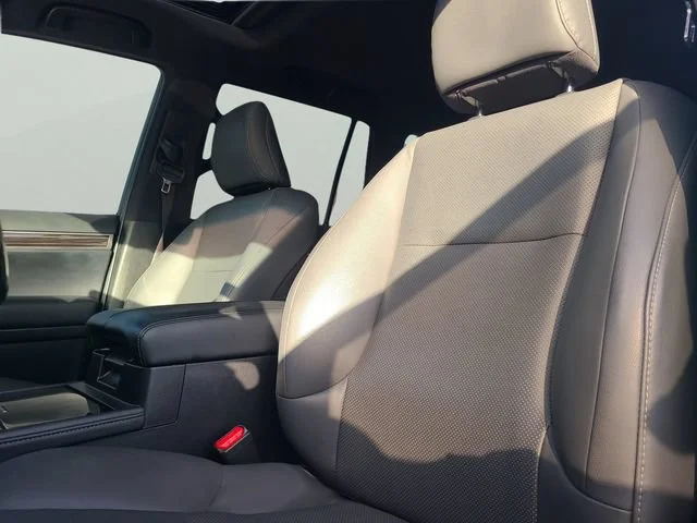 Used 2023 Gray Lexus GX 460 Premium image 19