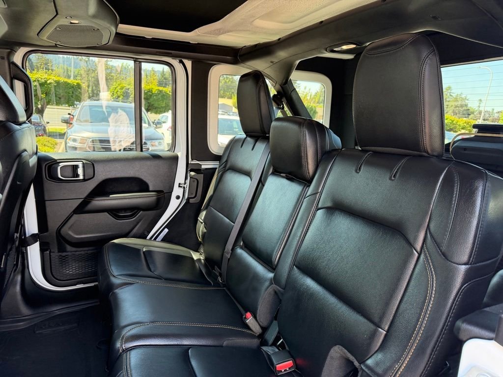 Used 2024 Bright White Clearcoat Jeep Sahara image 30