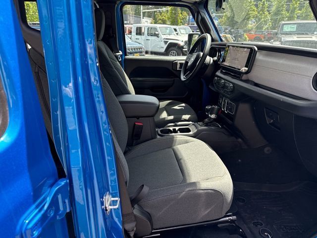 New 2026 Hydro Blue Pearl-Coat Exterior Paint Jeep Sport image 9