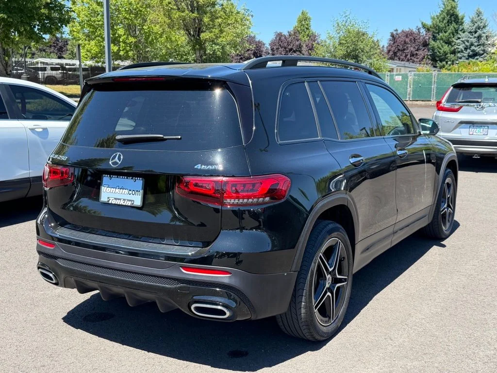 Used 2023 Night Black Mercedes-Benz GLB 250 image 7