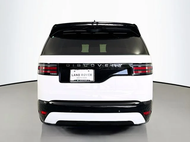 New 2026 Fuji White Land Rover Dynamic SE image 6