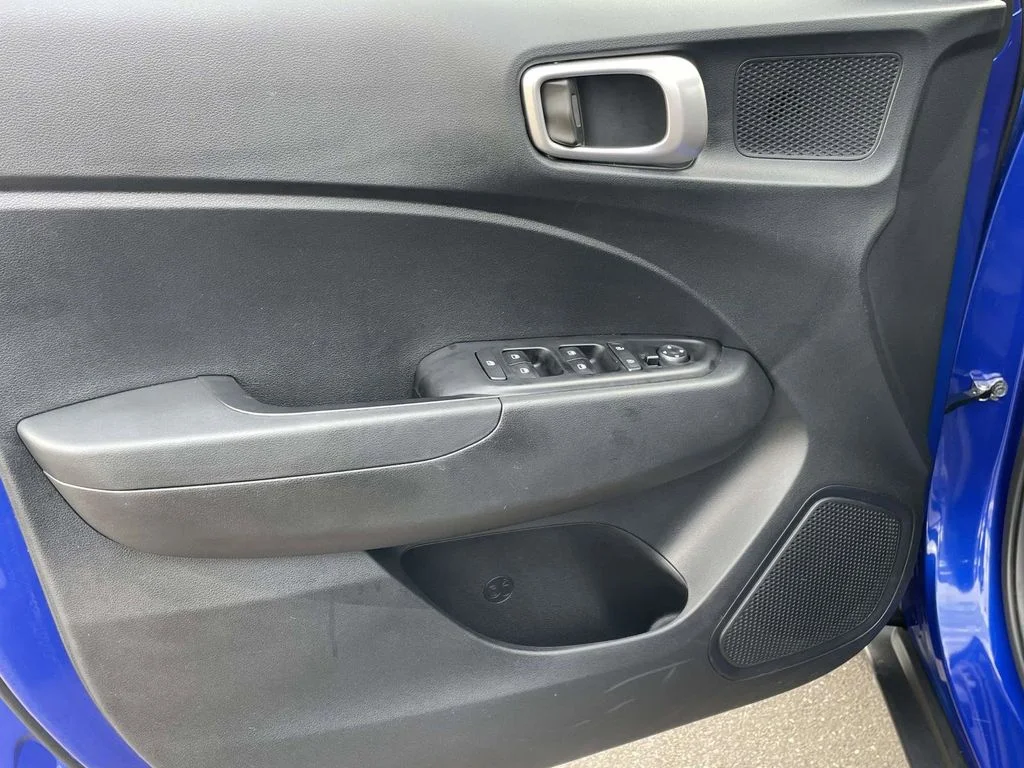 Used 2026 Blue Hyundai SE image 13