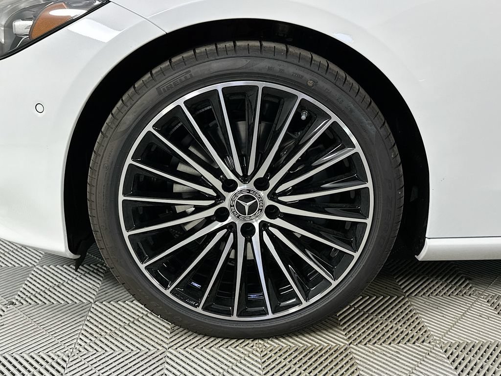 New 2026 MANUFAKTUR Moonlight White Metallic Mercedes-Benz C 300 image 67