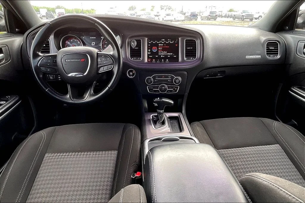 Certified Used 2023 Gray Dodge SXT image 7