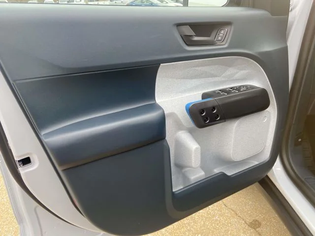 New 2026 Space White Metallic Ford XLT image 12