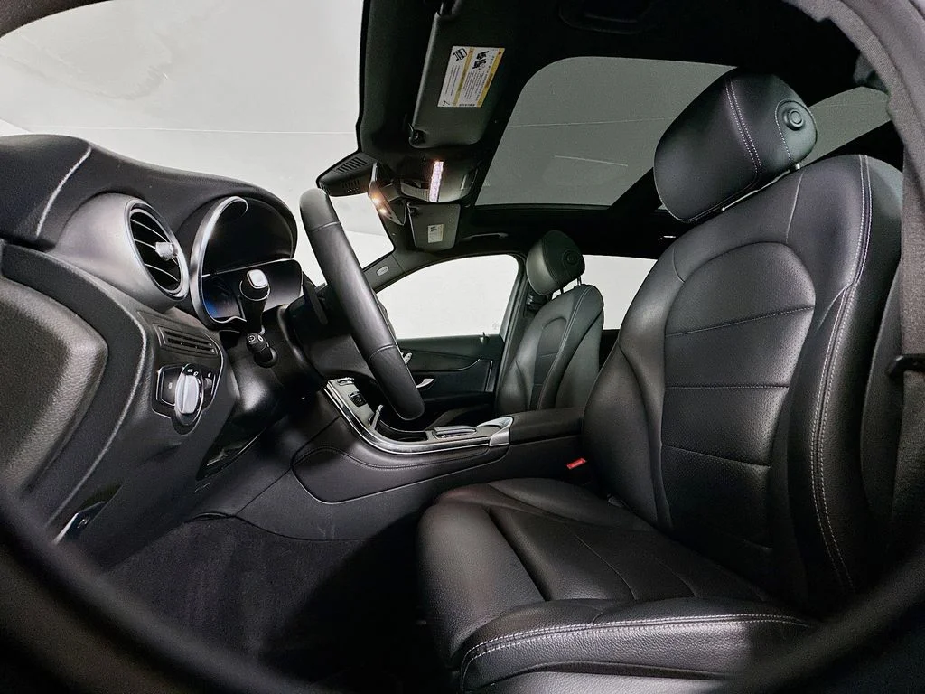 Used 2021 Black Mercedes-Benz GLC 300 image 20
