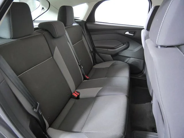 Used 2013  Ford SE image 16