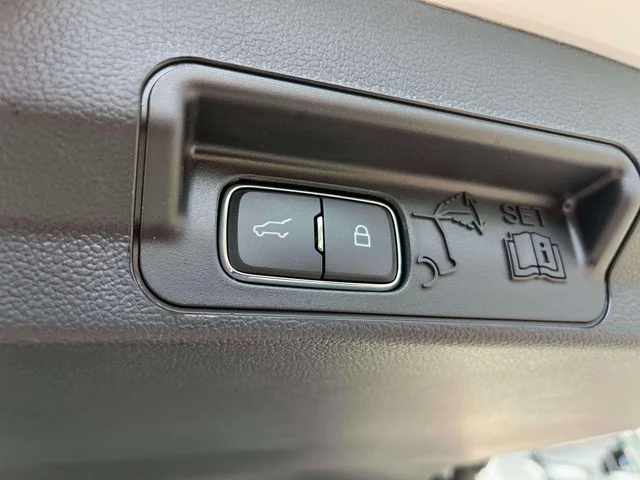 New 2027 Avalanche Gray Ford Active image 19