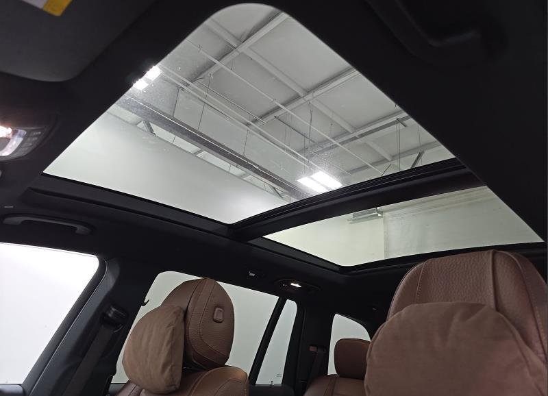 Used 2025 Obsidian Black Metallic Mercedes-Benz GLS 580 image 7