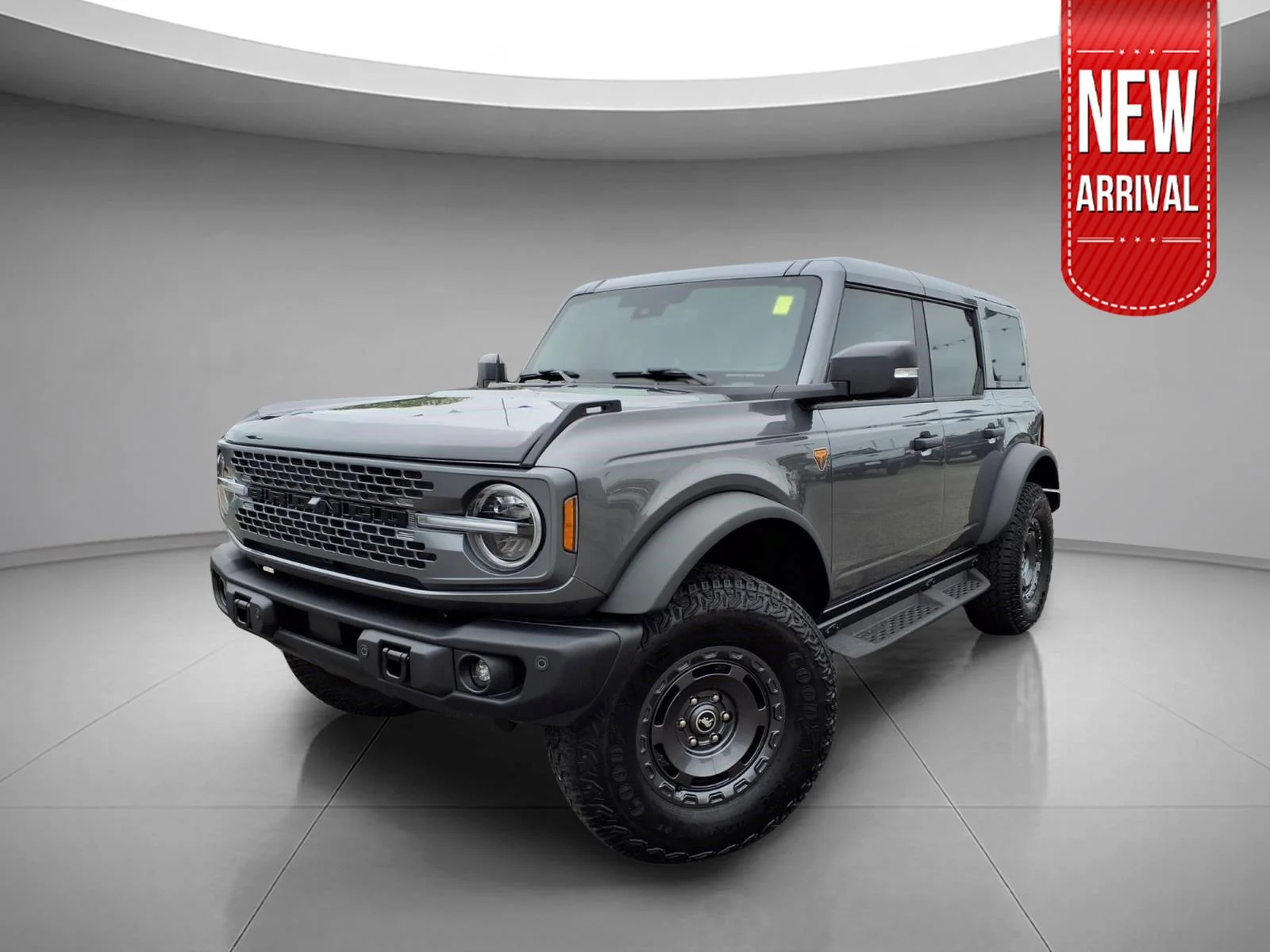 Used 2025 Carbonized Gray Metallic Ford Badlands image 1