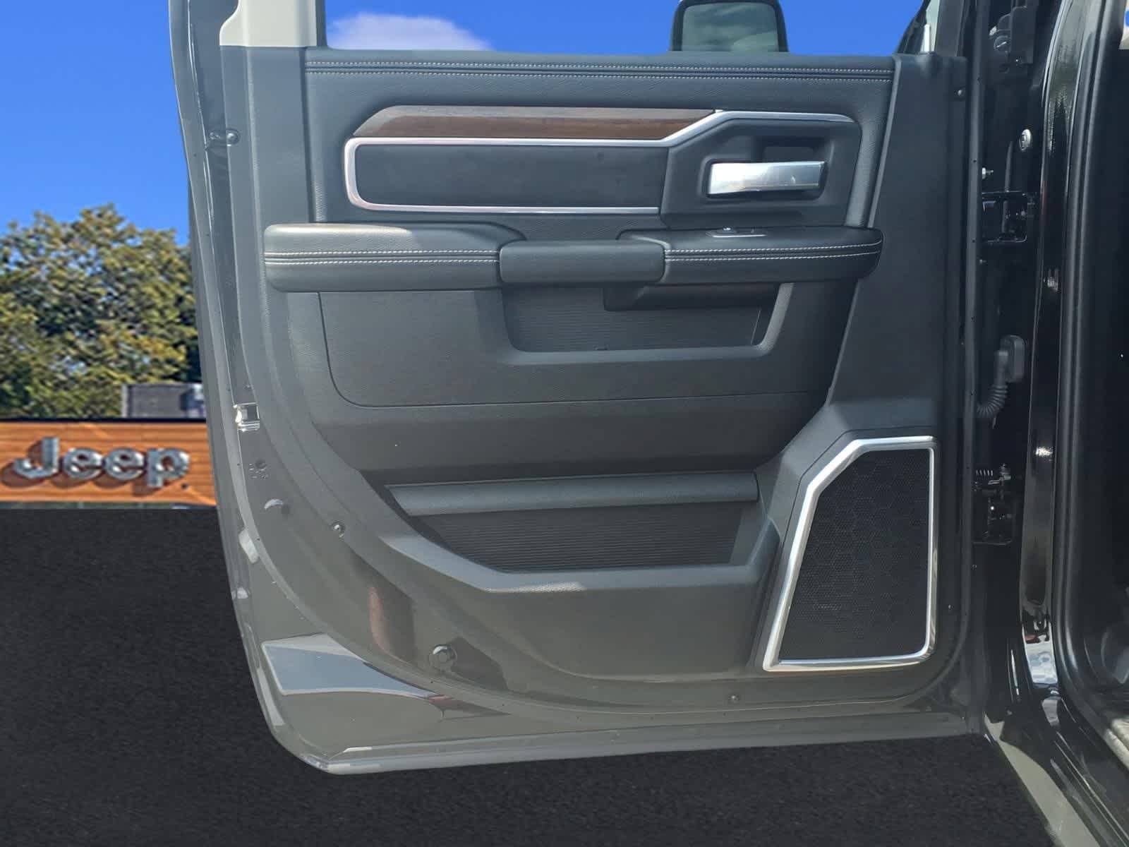 Used 2024 Diamond Black Crystal Pearlcoat Ram Laramie image 28