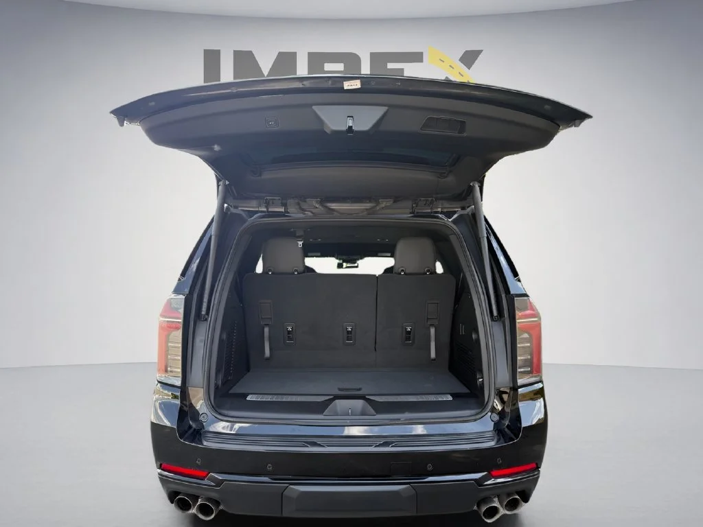 Used 2025 Black Chevrolet RST image 33