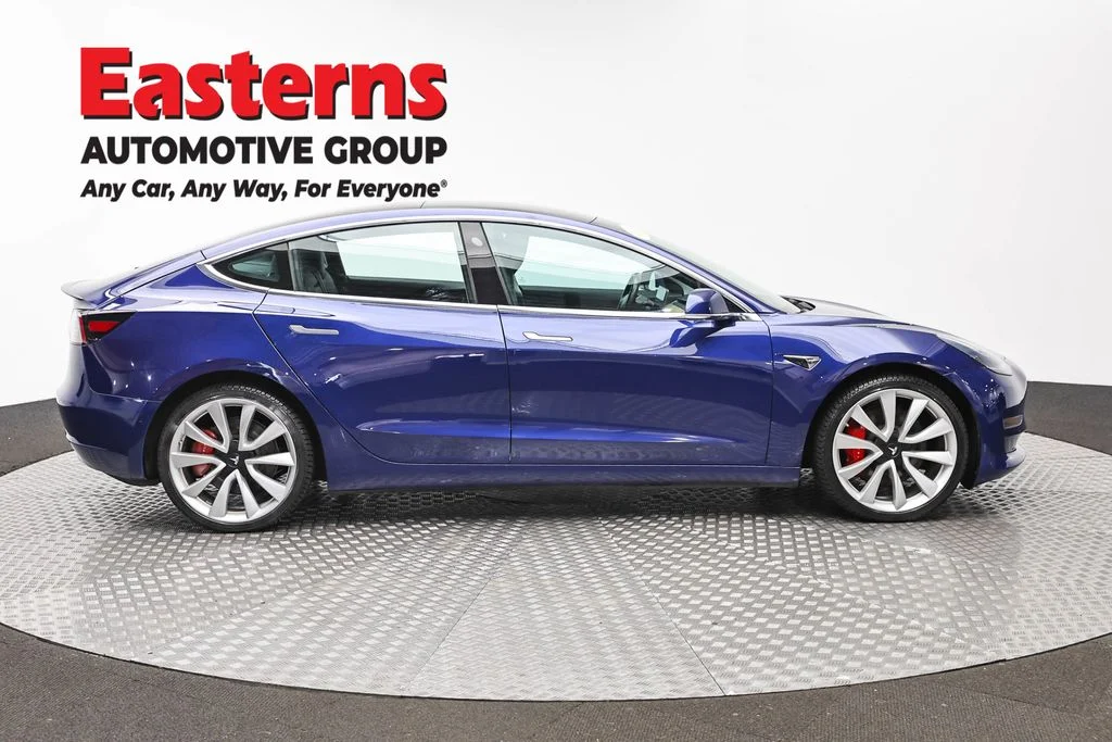 Used 2018 Blue Tesla Long Range image 4