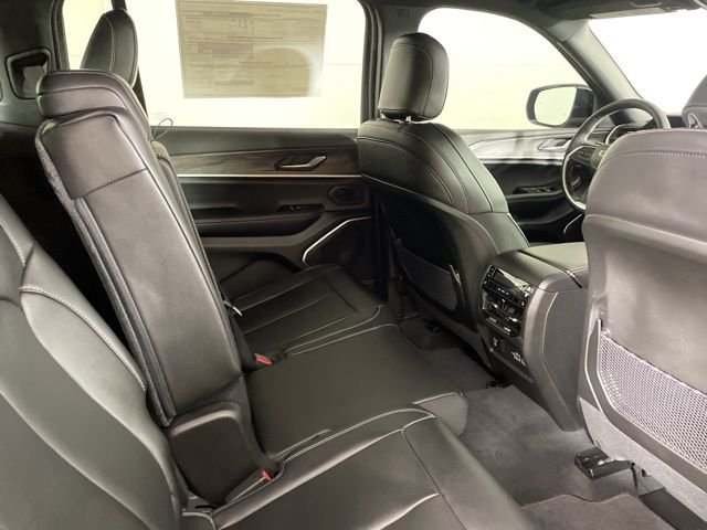 2025 Jeep Grand Cherokee L Limited - Photo 17