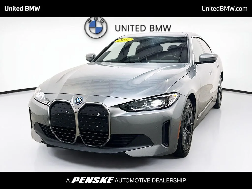2023 BMW i4 eDrive40's photo