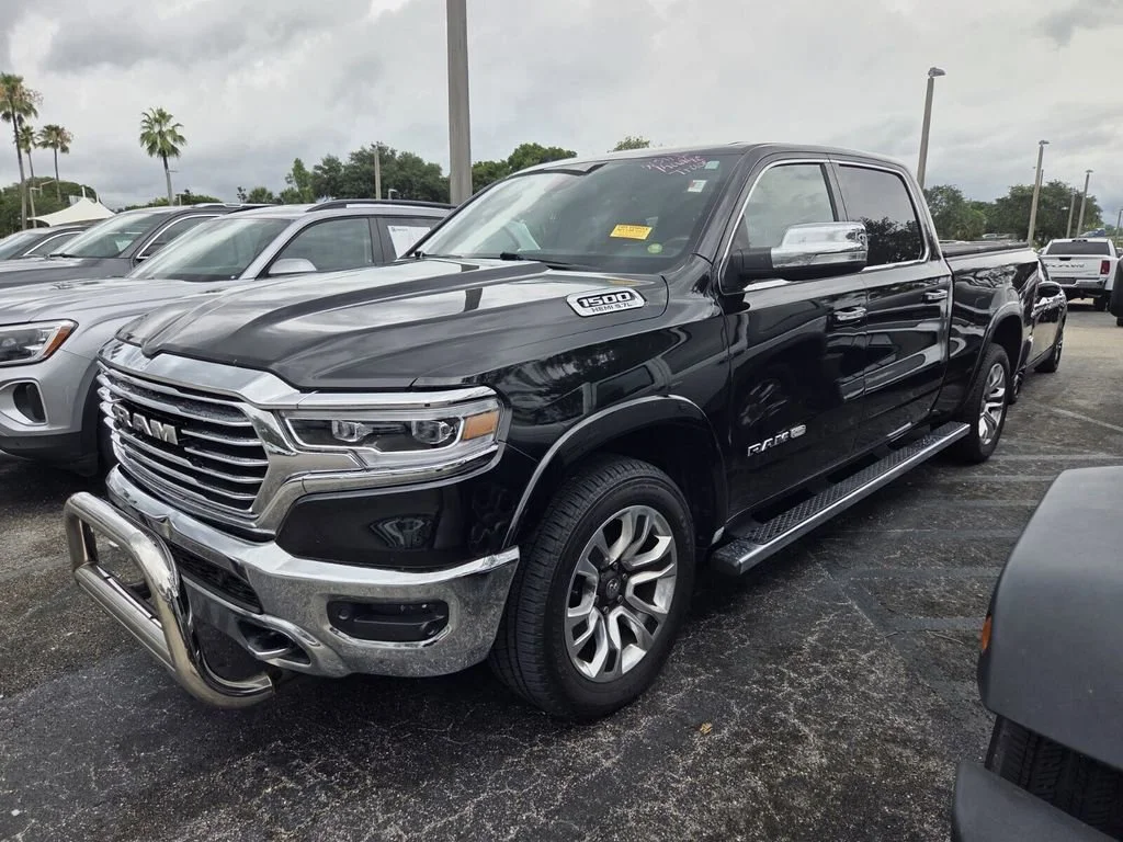 Used 2019 Diamond Black Crystal Pearlcoat Ram Longhorn image 3