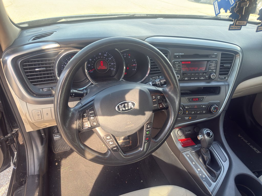 Used 2013 Ebony Black Kia LX image 11