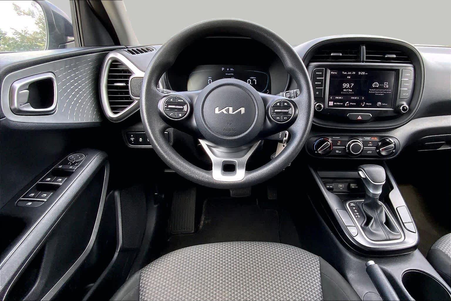 Pre-Owned 2024 Kia Soul LX