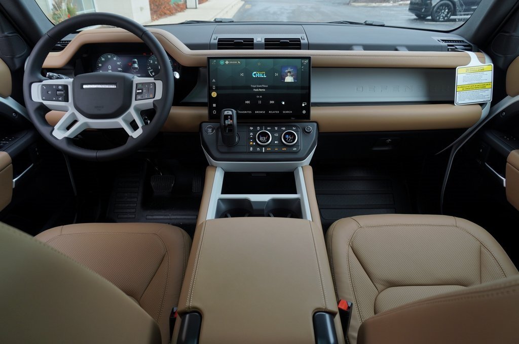 2026 LAND ROVER DEFENDER - Image 9