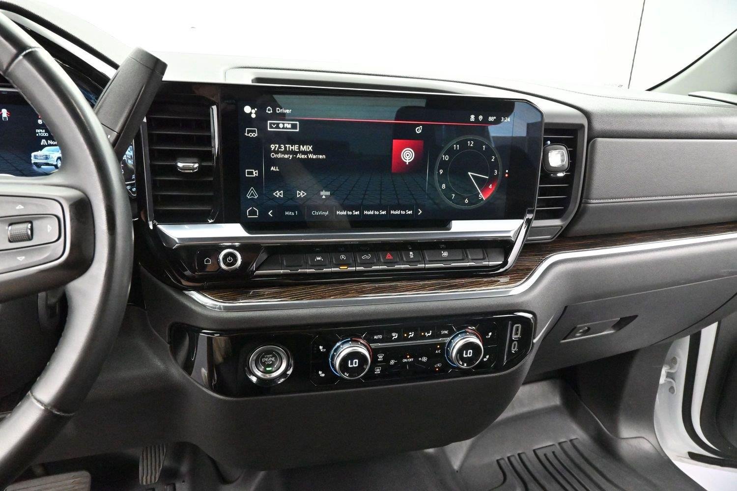 Used 2024 Summit White GMC SLE image 18