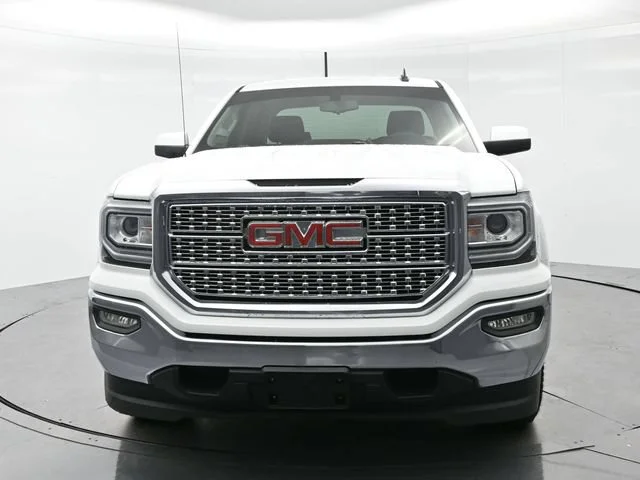 Used 2017 SUMMIT WHITE GMC SLE image 2