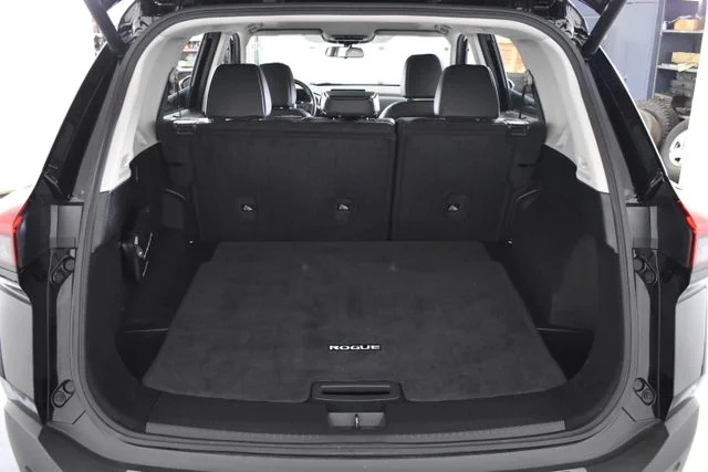 Used 2023 Black Nissan SV image 18