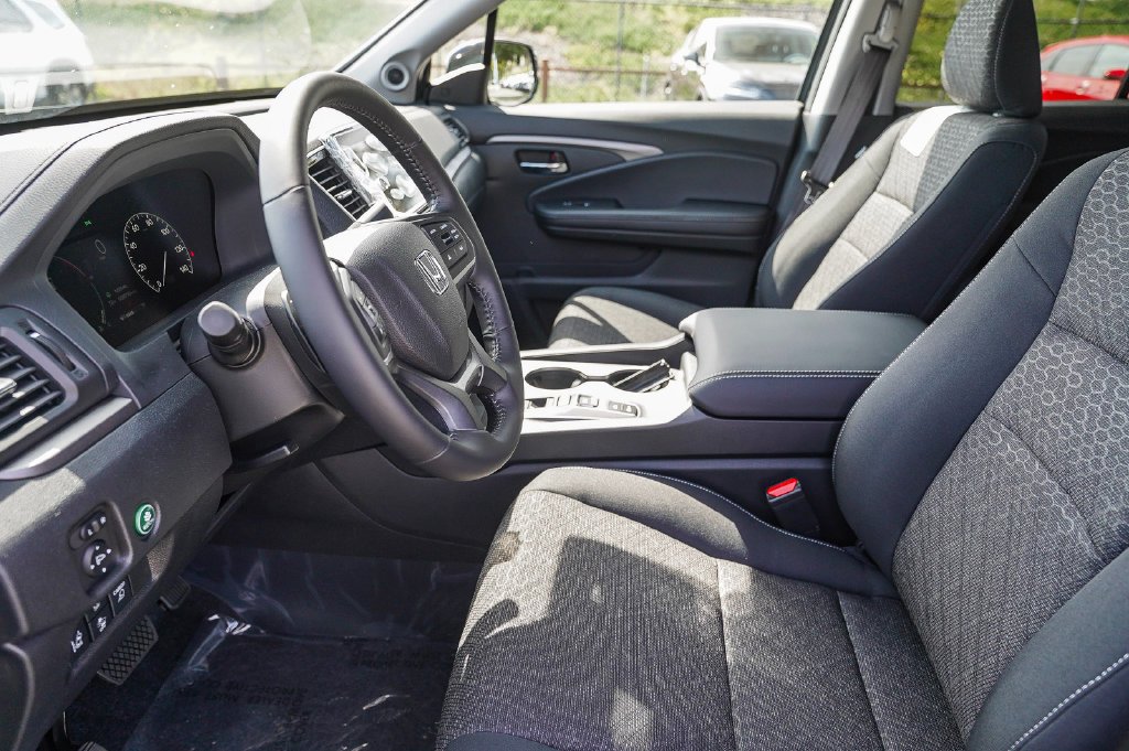2025 Honda Ridgeline Sport - Photo 20