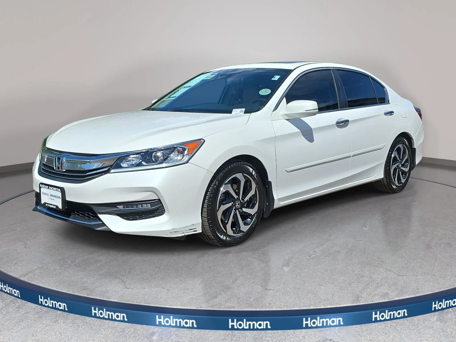 Used 2016  Honda EX-L image 1