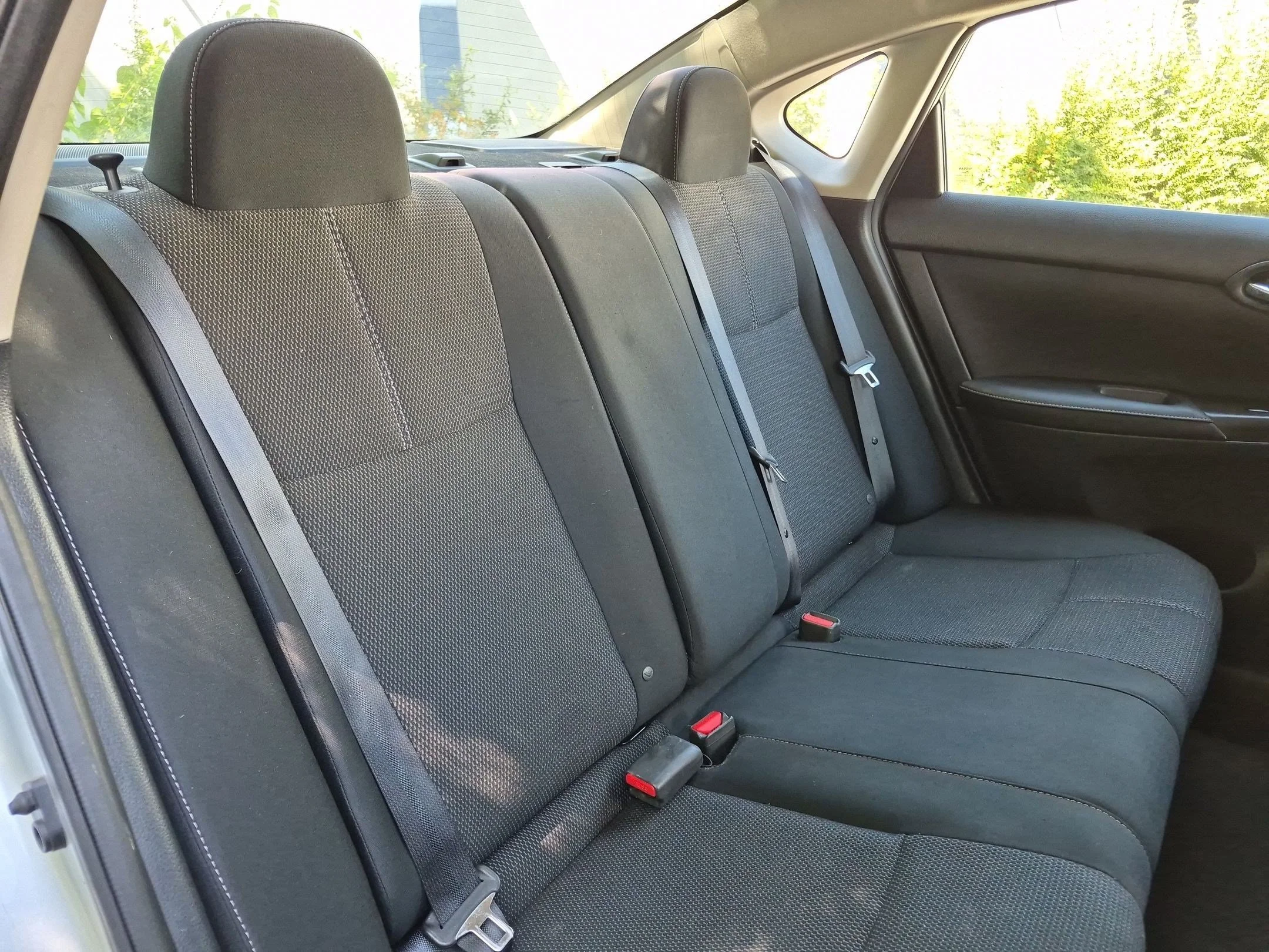 Used 2018 Brilliant Silver Nissan S image 26