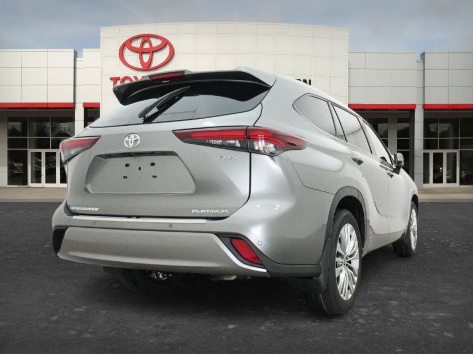 New 2026 Heavy Metallic Toyota Hybrid Platinum image 7