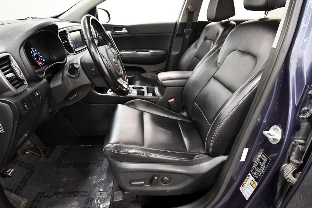 Used 2017 Blue Kia EX image 14