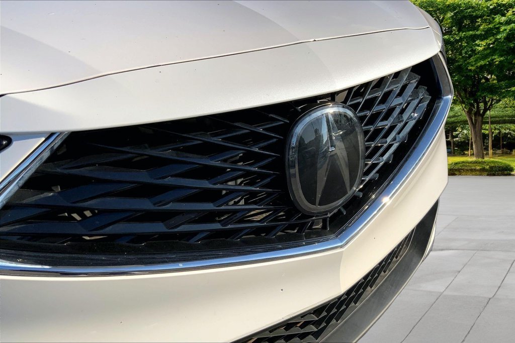 Used 2025  Acura Base image 30