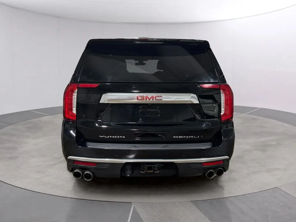 Used 2022 Black GMC Denali image 4