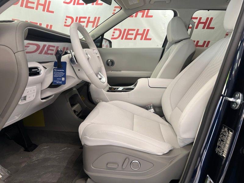 New 2026 Blue Hyundai SEL 8P image 17