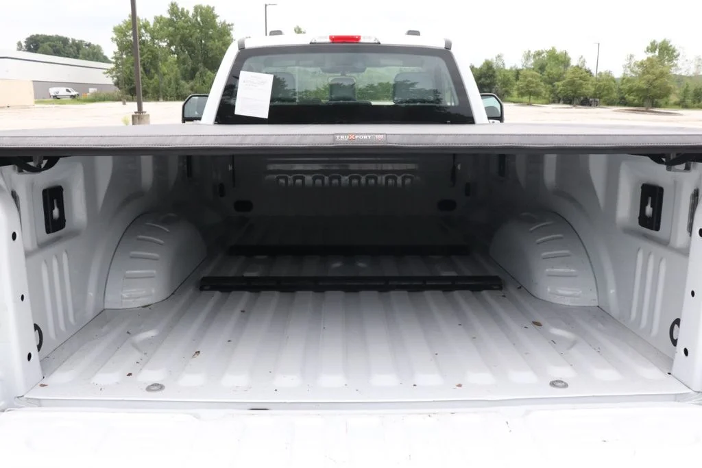 Used 2023 Oxford White Ford XL image 27