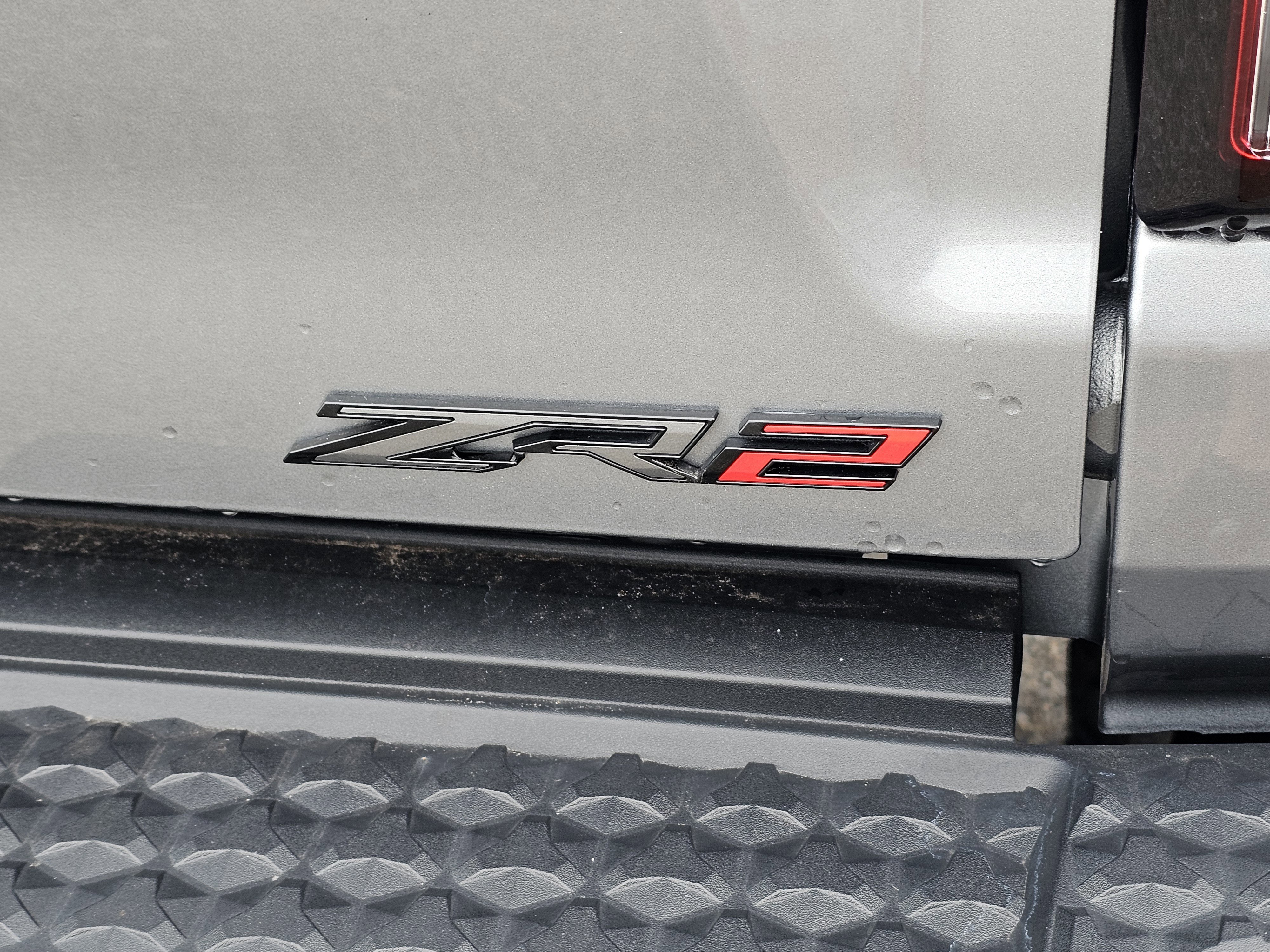 2023 Chevrolet Colorado ZR2 - Photo 9