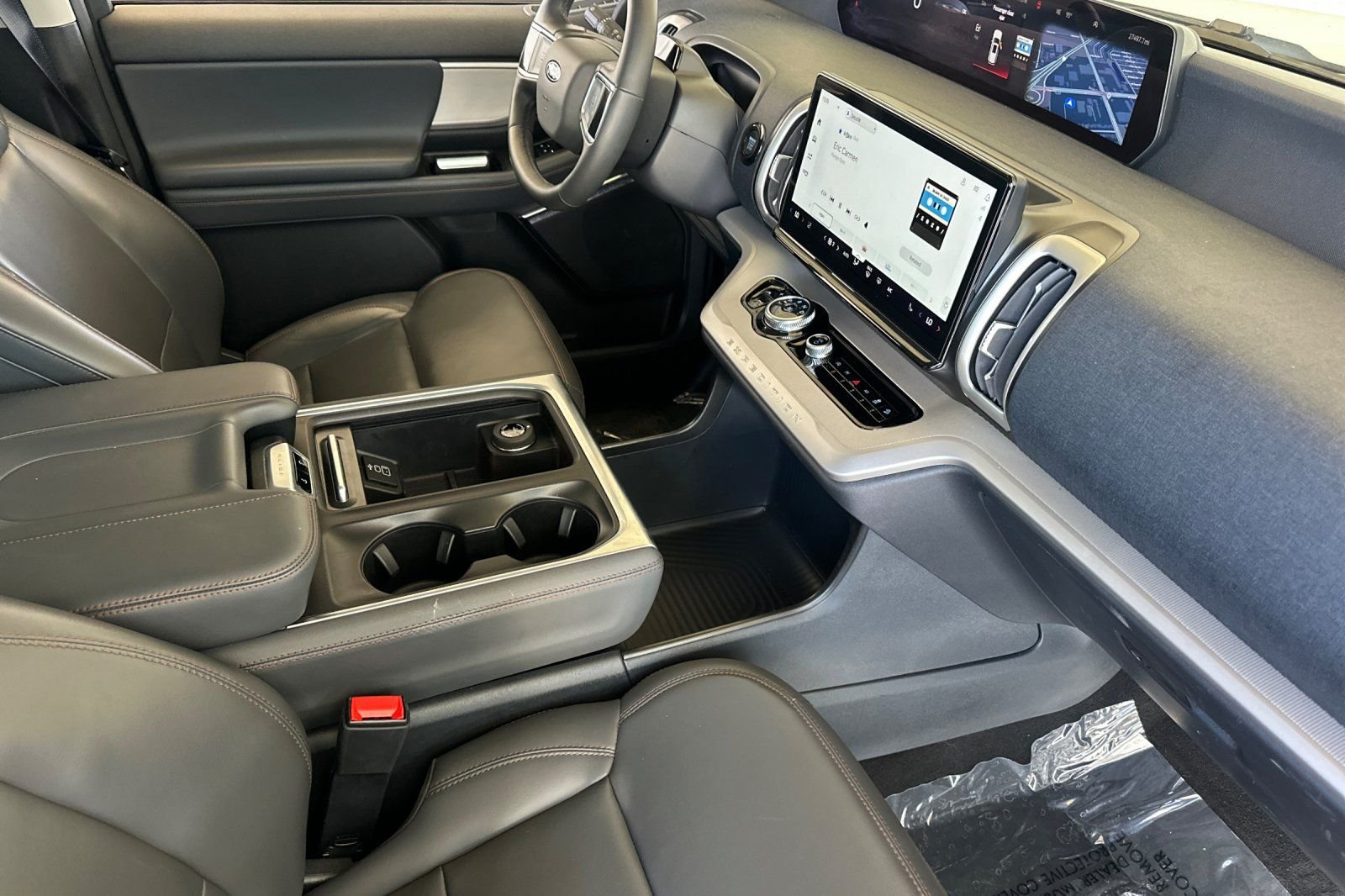 Used 2025 White Ford Active image 17
