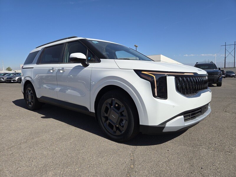 New 2026 Snow White Pearl Kia EX image 2