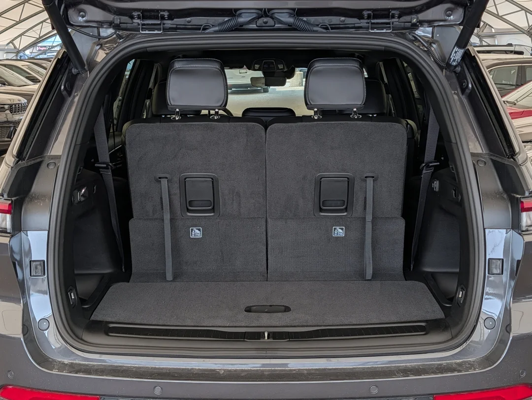 New 2026 Grey Jeep Altitude - - 4x4 - 2.0L Turbo - Altitude Appearance Pkg - Trailer Tow Pkg & Power Sunroof & More! image 31