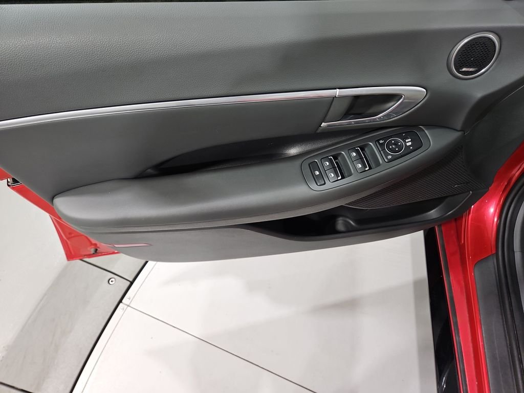 Used 2020 Red Hyundai SEL image 11