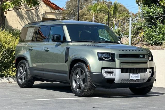 Certified Used 2025 Green Land Rover S image 7