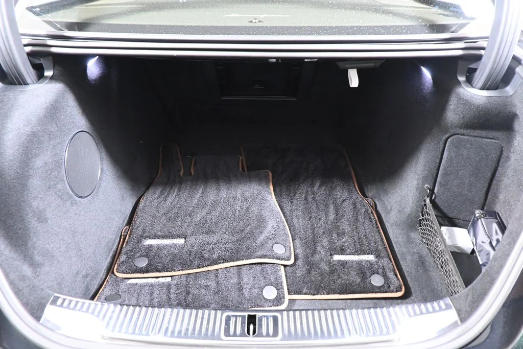 Certified Used 2026 Green Mercedes-Benz S 580 image 35