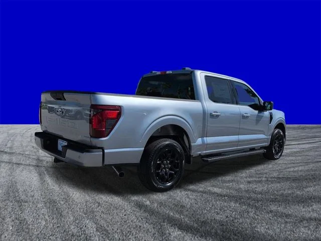 New 2026 Iconic Silver Metallic Ford XLT image 4